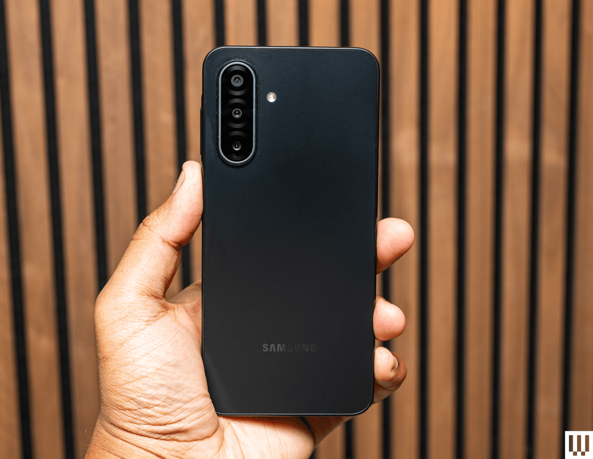 Samsung Galaxy A17 5G for- og bagside