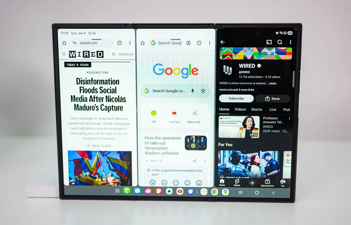 Samsung Galaxy Z TriFold foldet sammen
